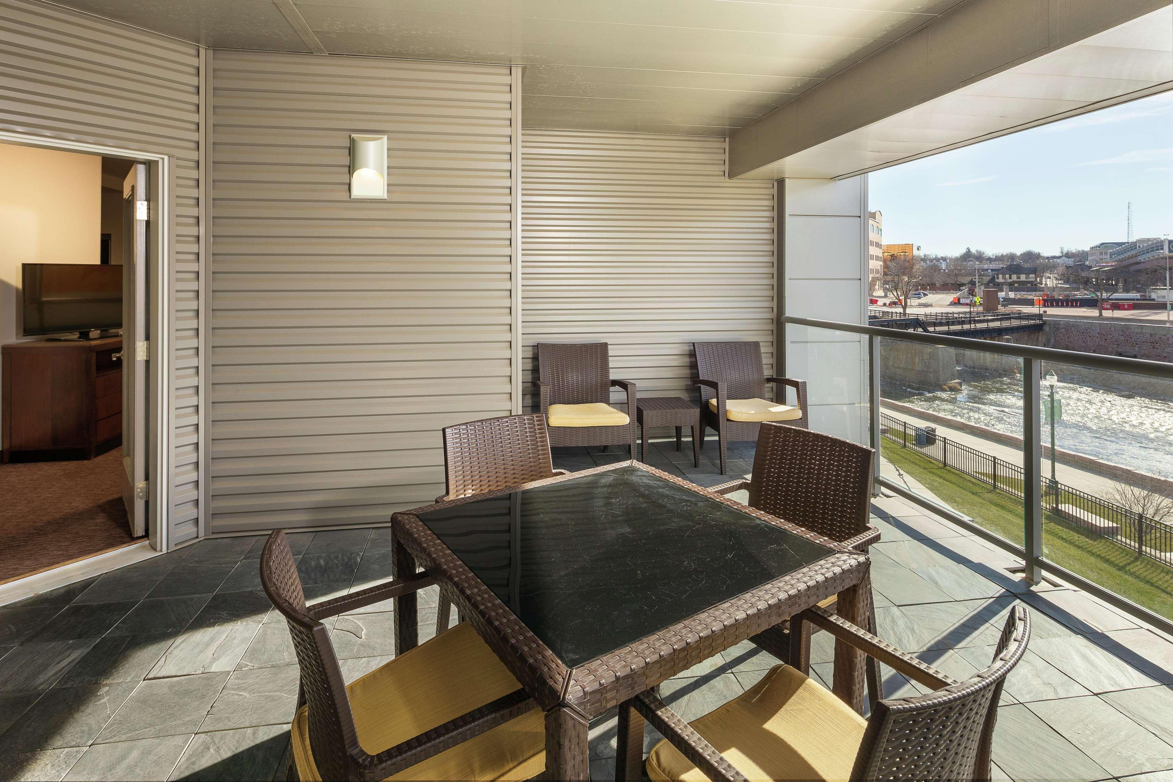 Hilton Garden Inn Sioux Falls Downtown Exteriör bild